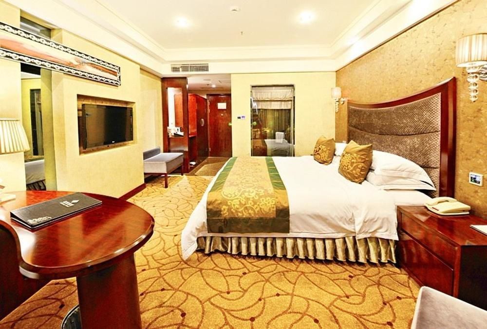 Leshan Celebrity Hotel Екстериор снимка